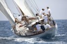 Classic Yacht Yanira sailing