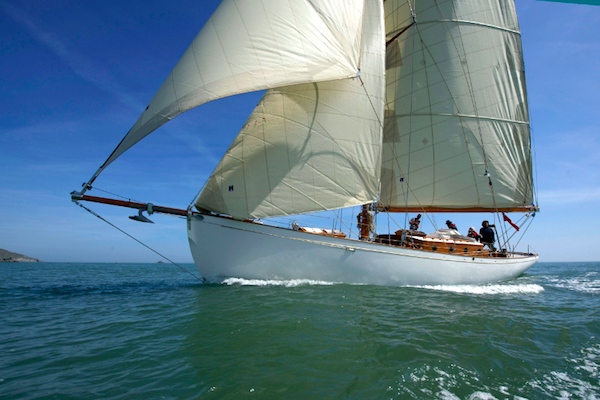sailing yacht helena